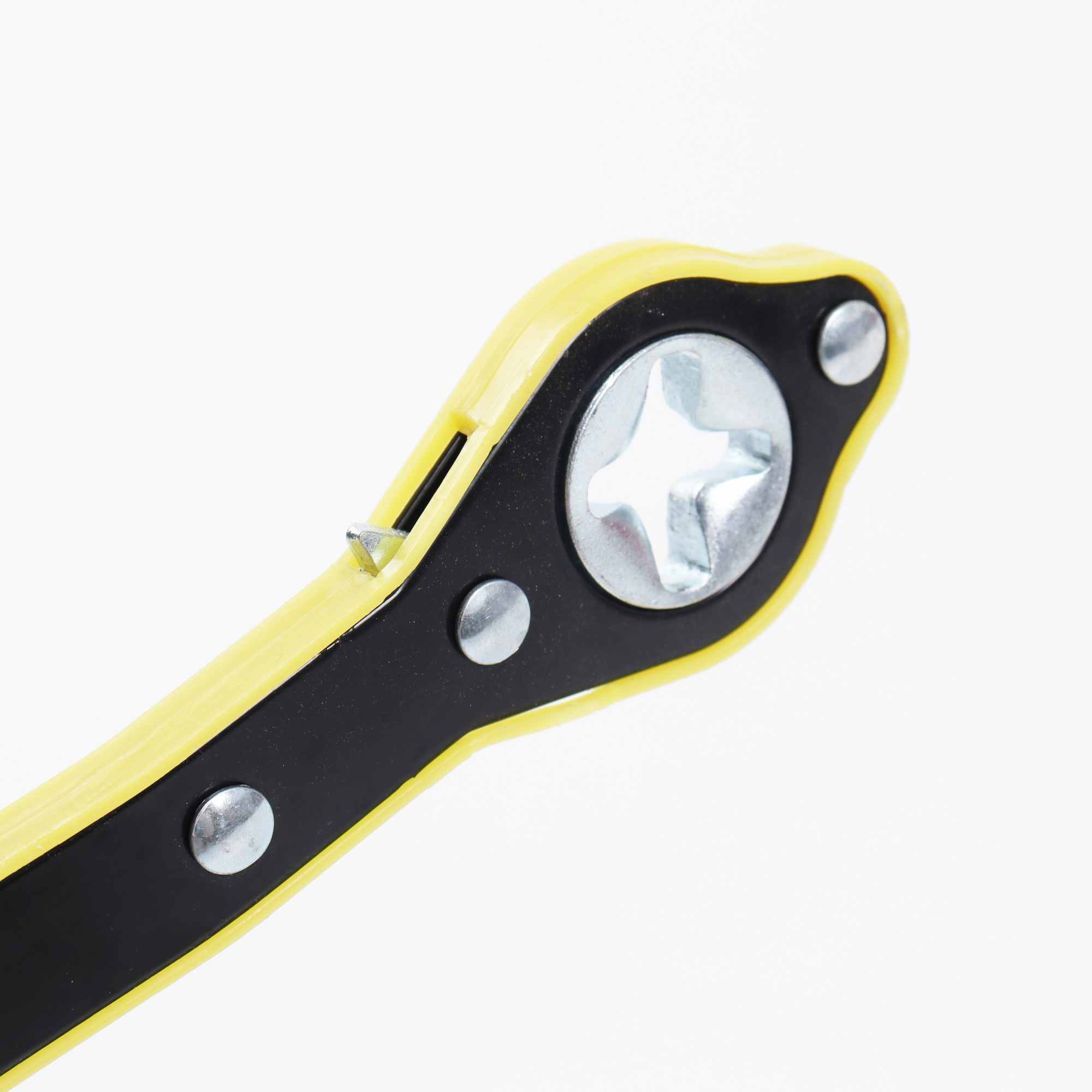 Wholesale Cross Lug Wrench | 4-Way Tire Iron Manufacturer | Custom Auto Tool